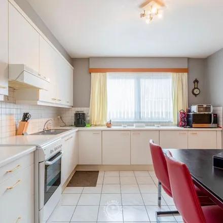 Rent this 2 bed apartment on Frans Van Cauwelaertlaan 155 in 9100 Sint-Niklaas, Belgium