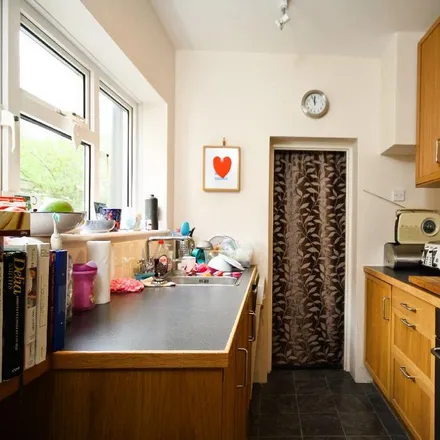 Image 2 - Meadrow, Godalming, GU7 3HT, United Kingdom - Duplex for rent