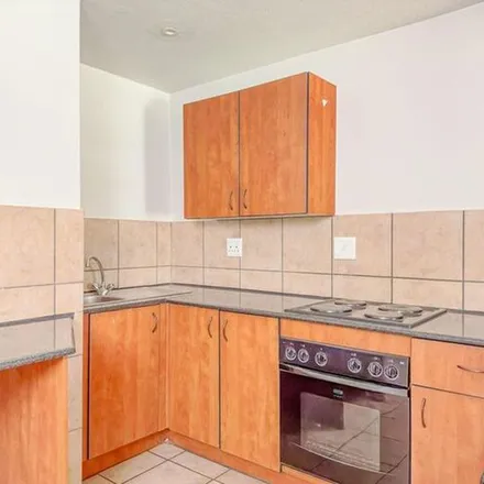 Rent this 3 bed apartment on 1158 Grosvenor Street in Hatfield, Pretoria