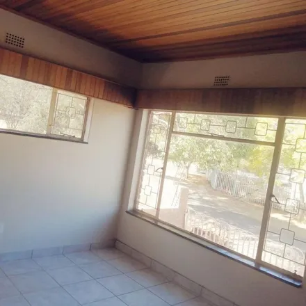 Rent this 2 bed apartment on Valley Road in Jacanlee, Johannesburg