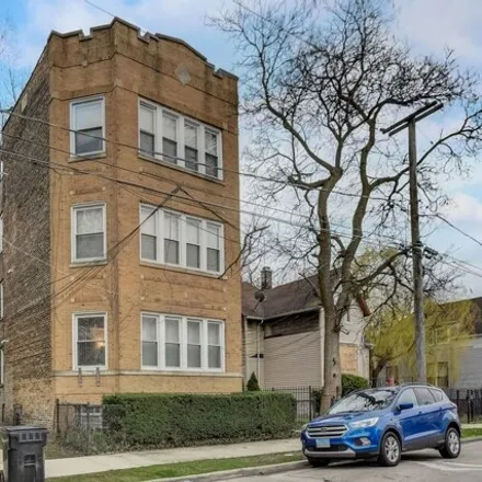 Buy this 6 bed house on 7039 South Kimbark Avenue in Chicago, IL 60637