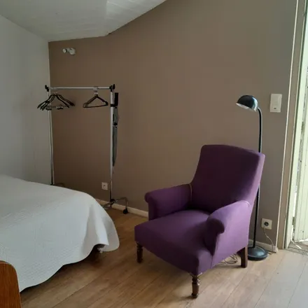Image 7 - 5 Rue Saint-Phil, 33380 Croix d'Hins, France - Apartment for rent