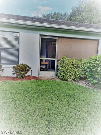 Image 2 - 9699 Green Cypress Lane, Lee County, FL 33905, USA - Townhouse for sale