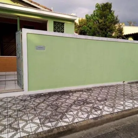 Buy this 3 bed house on Rua Coronel Arthur da Graça Martins in Santa Luzia, Taubaté - SP