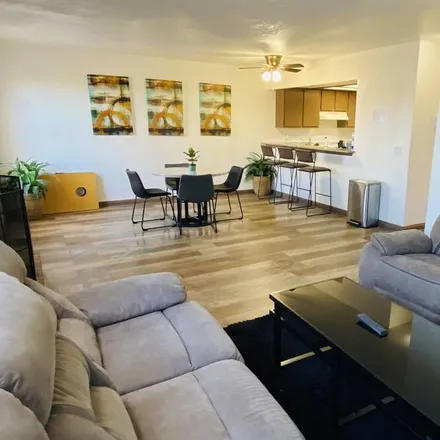 Rent this 3 bed condo on Oklahoma City