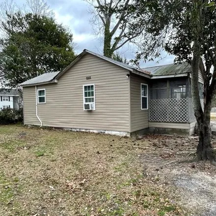 Buy this 1 bed house on 171 Reardon Street in Manning, SC 29102