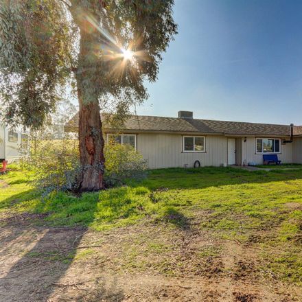 Rent this 3 bed house on 14708 Brookhill Road in Bonadelle Ranchos Nine, Madera County