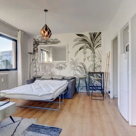 Image 5 - 6 Avenue de Poralto, 06400 Cannes, France - Apartment for rent