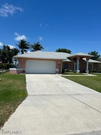 Image 1 - 1121 Southeast 34th Street, Cape Coral, FL 33904, USA - House for rent