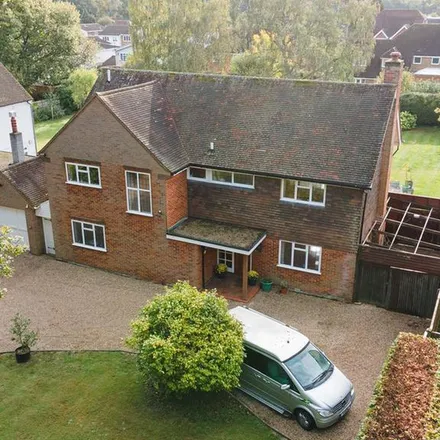 Rent this 5 bed apartment on St Paul's in Rickmansworth Lane, Chalfont St Peter