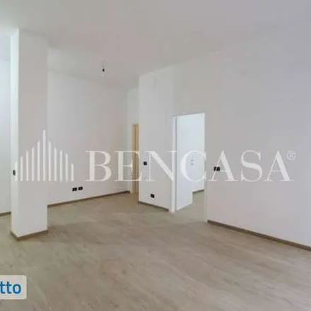 Rent this 2 bed apartment on Nederlands consulaat-generaal in Milaan in Via Gaetano Donizetti 20, 20122 Milan MI