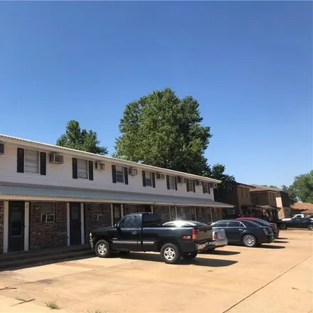 Rent this 1 bed apartment on 1311 Meadow Lane in Weatherford, OK 73096