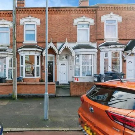 Buy this 3 bed townhouse on 123 Anderton Road in Sparkhill, B11 1NB