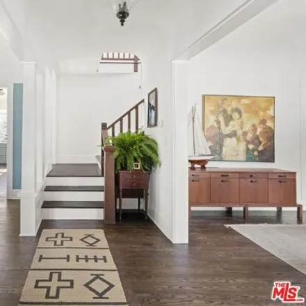 Image 3 - 652 Wallace Avenue, Los Angeles, CA 90026, USA - House for sale