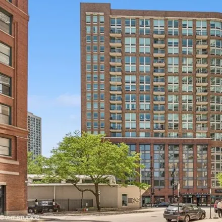 Buy this 3 bed condo on Park Place in 600 North Kingsbury Street, Chicago