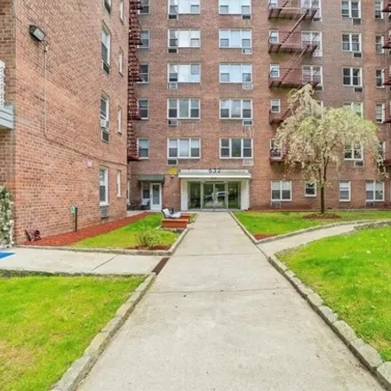 Buy this studio apartment on Palmer House Apartments in 625 Palmer Road, Lawrence Park