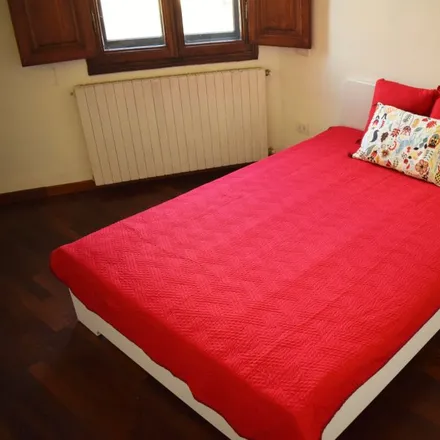 Rent this 4 bed room on Porta al Prato in Piazzale di Porta al Prato, 50100 Florence FI