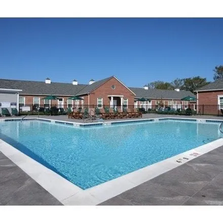 Image 2 - Fairlawn Drive, Central Islip, Islip, NY 11722, USA - Apartment for rent