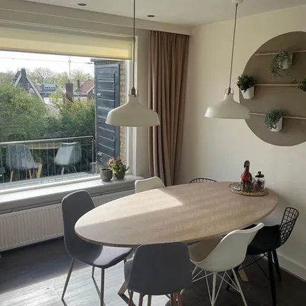 Rent this 2 bed apartment on Splinterlaan 40 in 2352 SJ Leiderdorp, Netherlands