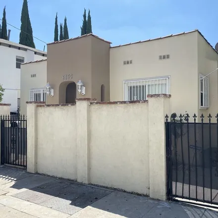 Image 1 - Stage 12 & 14, Fountain Avenue, Los Angeles, CA 90038, USA - House for sale