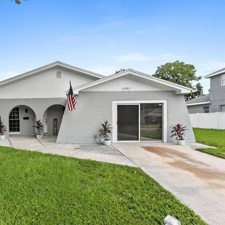 Buy this 3 bed house on 6301 66th Avenue North in Pinellas Park, FL 33781