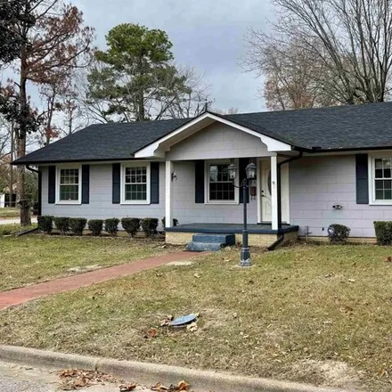 Buy this 3 bed house on 588 West South Street in Overton, Rusk County