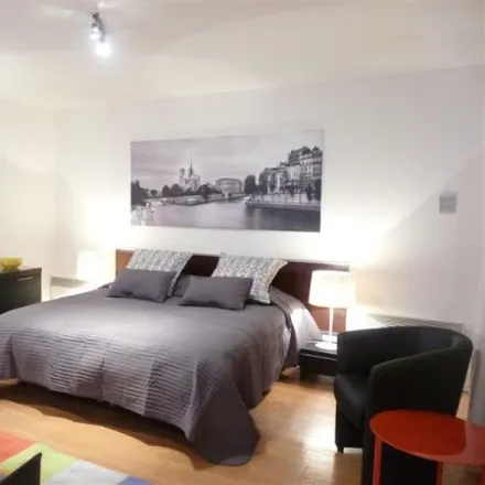 Image 1 - 19 Quai de Montebello, 75005 Paris, France - Apartment for rent