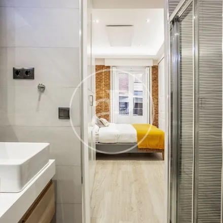 Rent this 2 bed apartment on Calle de la Alameda in 24, 28014 Madrid