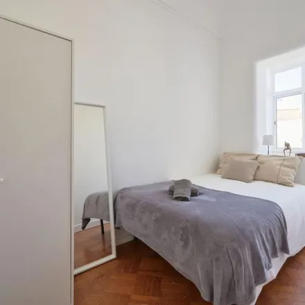 Rent this 11 bed apartment on Avenida Almirante Reis 219 in 1900-183 Lisbon, Portugal