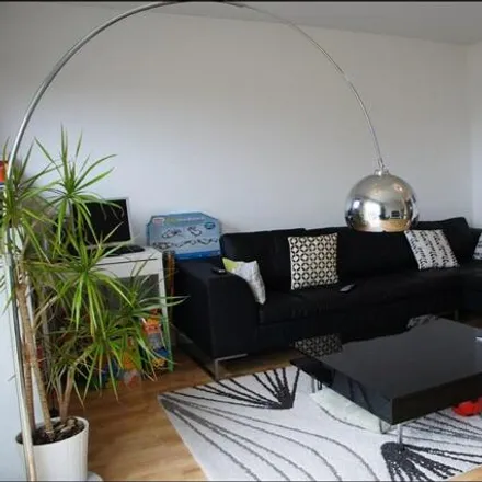 Rent this 2 bed apartment on 32 Finsbury Park Avenue in London, N4 1BF