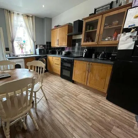 Image 2 - Crawford Street, Dukinfield, OL6 6TP, United Kingdom - Townhouse for sale