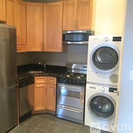 Rent this 3 bed apartment on 232 W 14th St