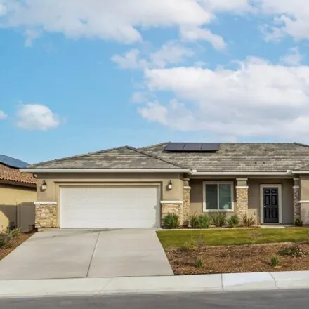 Buy this 3 bed house on Chukchansi Avenue in Bakersfield, CA 93306