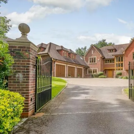 Buy this 6 bed house on Mill Lane in Chalfont St Giles, HP8 4NX