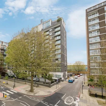 Rent this 3 bed apartment on Tunnel Headhouse in Lisson Grove Moorings, London