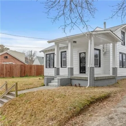 Buy this 4 bed house on 110 East Bay Avenue in Norfolk, VA 23503