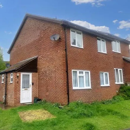 Buy this 1 bed house on Flodden Drive in West Berkshire, RG31 7EH