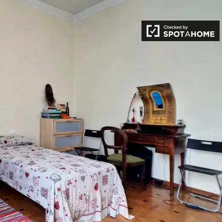 Rent this 4 bed room on Viale Vasco Pratolini in 39, 50125 Florence FI