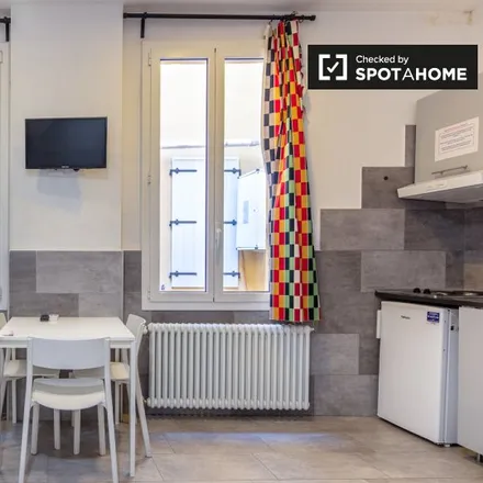 Rent this 1 bed apartment on Liceo Marco Minghetti in Via Augusto Majani, 40122 Bologna BO