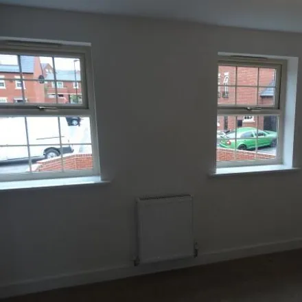 Image 8 - Fay Crescent, Sheffield, S9 3DJ, United Kingdom - Townhouse for rent