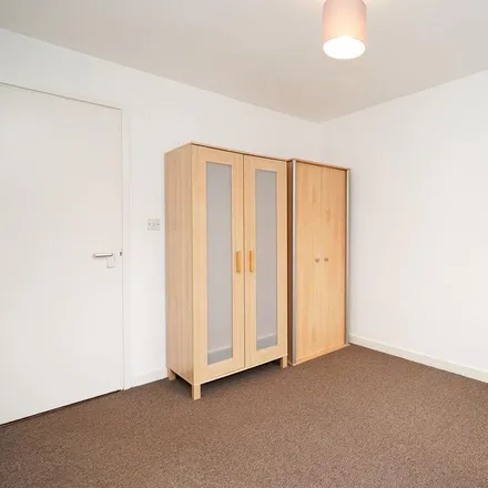Image 6 - Broom Green, Devonshire, Sheffield, S3 7XF, United Kingdom - Apartment for rent