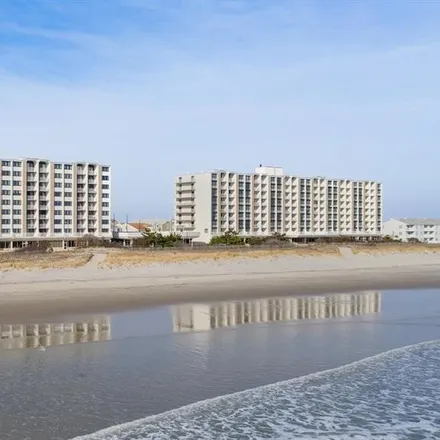 Buy this 2 bed condo on Spinnaker North in 36th Street, Sea Isle City