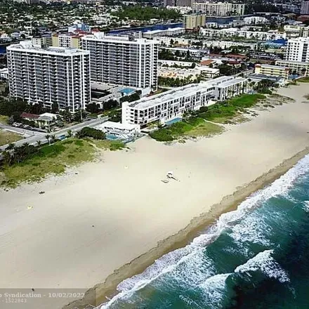 Image 1 - Wyndham Sea Gardens, North Ocean Boulevard, Pinehurst Village, Pompano Beach, FL 33062, USA - House for rent