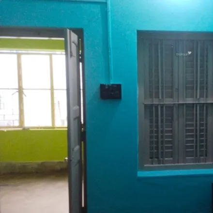 Rent this 3 bed house on Tollygunge Club in Putiary Banerjee Para Road, Paschim Putiary