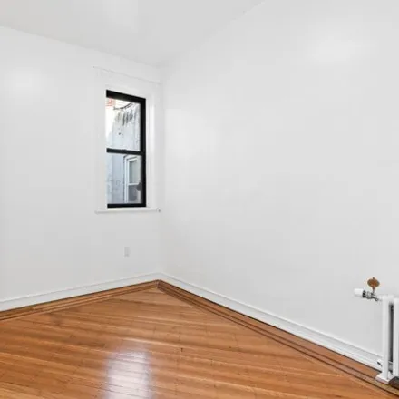 Image 6 - 516 12th Street, New York, NY 11215, USA - House for rent
