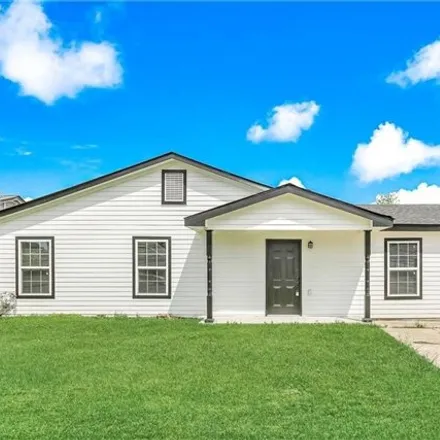 Buy this 3 bed house on 37 Winifred Street in Waggaman, LA 70094