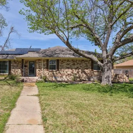 Buy this 4 bed house on 871 Kingsbridge Drive in Garland, TX 75040