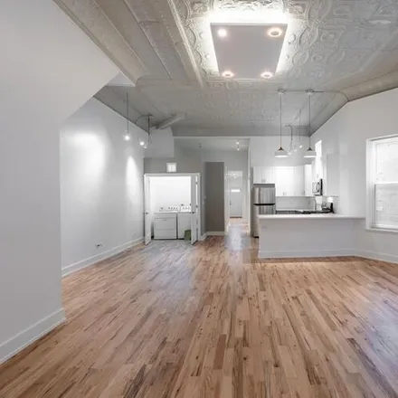 Rent this 3 bed apartment on 2241 W 21st St