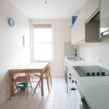 Rent this 4 bed apartment on Mayes Road in London, N22 6TL