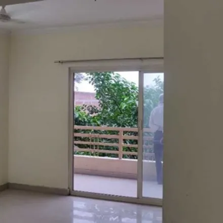 Buy this 3 bed apartment on Jeevan Jyoti Hospital in Allahabad, Grand Trunk Road